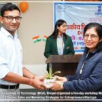 Empowering minds with modern marketing insights !! 8