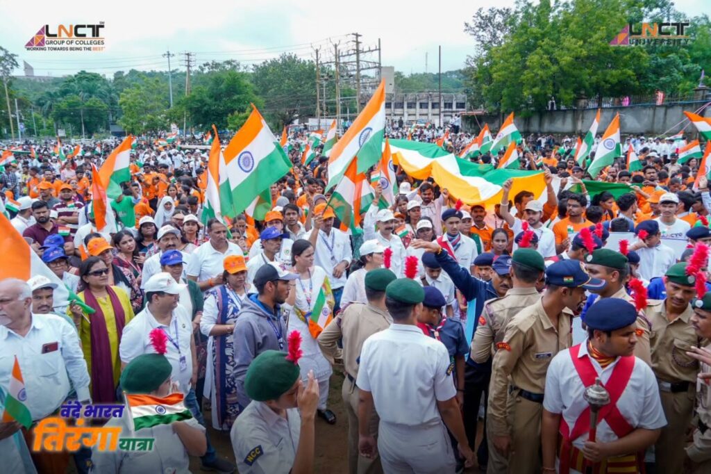 LNCT परिवार ने “वंदे भारत तिरंगा यात्रा” के माध्यम से देशभक्ति की भावना को जन-जन तक पहुँचाया LNCT परिवार ने “वंदे भारत तिरंगा यात्रा” के माध्यम से देशभक्ति की भावना को जन-जन तक पहुँचाया 5