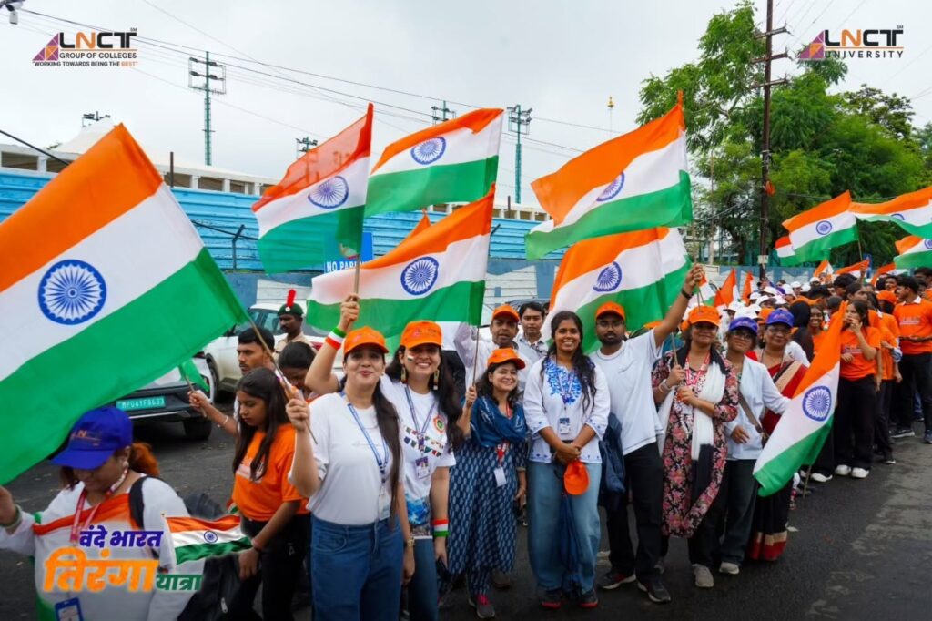 LNCT परिवार ने “वंदे भारत तिरंगा यात्रा” के माध्यम से देशभक्ति की भावना को जन-जन तक पहुँचाया LNCT परिवार ने “वंदे भारत तिरंगा यात्रा” के माध्यम से देशभक्ति की भावना को जन-जन तक पहुँचाया 1