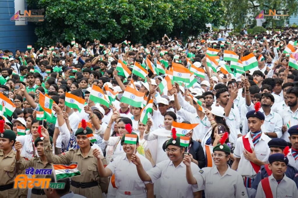 LNCT परिवार ने “वंदे भारत तिरंगा यात्रा” के माध्यम से देशभक्ति की भावना को जन-जन तक पहुँचाया LNCT परिवार ने “वंदे भारत तिरंगा यात्रा” के माध्यम से देशभक्ति की भावना को जन-जन तक पहुँचाया 10