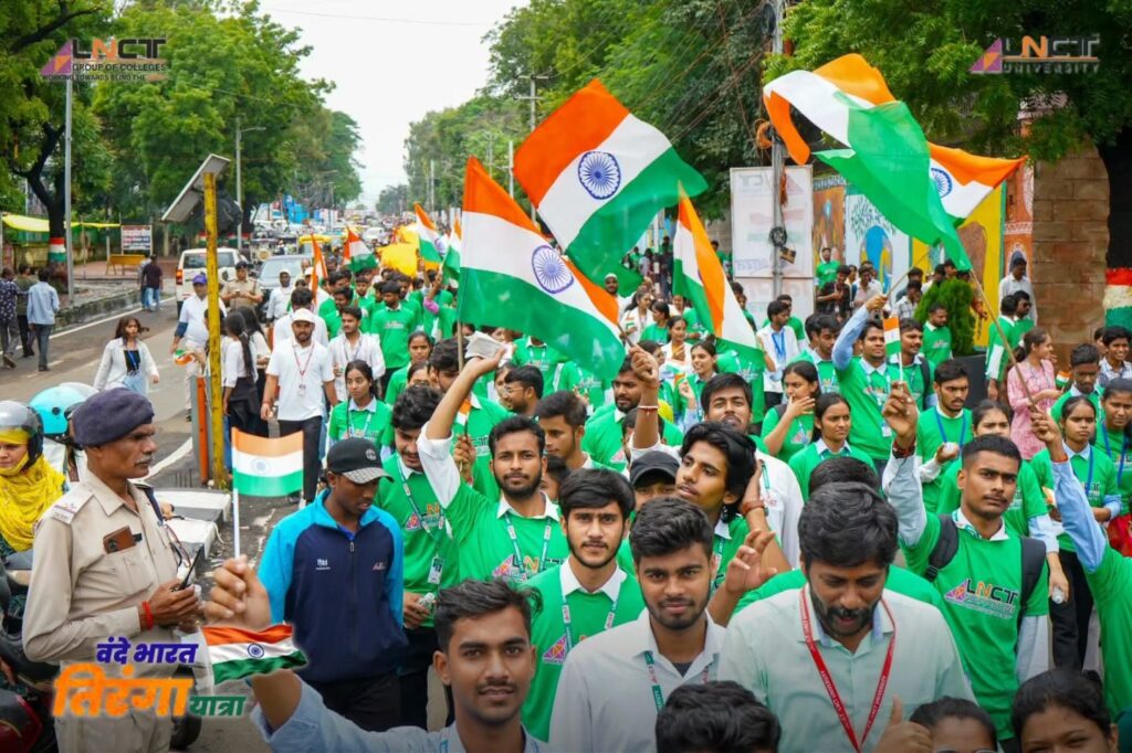 LNCT परिवार ने “वंदे भारत तिरंगा यात्रा” के माध्यम से देशभक्ति की भावना को जन-जन तक पहुँचाया LNCT परिवार ने “वंदे भारत तिरंगा यात्रा” के माध्यम से देशभक्ति की भावना को जन-जन तक पहुँचाया 6