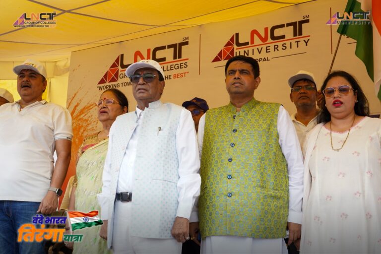 एलएनसीटी ग्रुप की भव्य ‘वंदे भारत तिरंगा यात्रा’ में 7,000+ छात्र-छात्राओं, शिक्षकों एवं कर्मचारियों ने उत्साह के साथ सहभागिता की 1