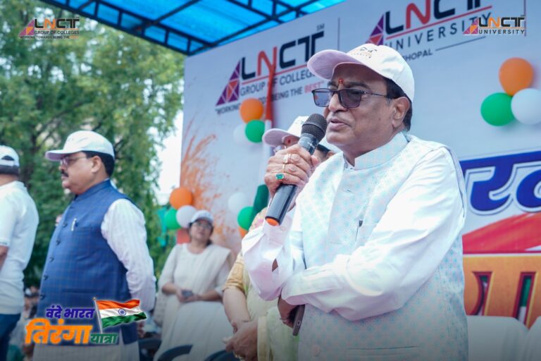 एलएनसीटी ग्रुप की भव्य ‘वंदे भारत तिरंगा यात्रा’ में 7,000+ छात्र-छात्राओं, शिक्षकों एवं कर्मचारियों ने उत्साह के साथ सहभागिता की 21