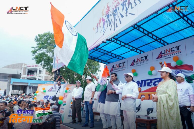 एलएनसीटी ग्रुप की भव्य ‘वंदे भारत तिरंगा यात्रा’ में 7,000+ छात्र-छात्राओं, शिक्षकों एवं कर्मचारियों ने उत्साह के साथ सहभागिता की 26