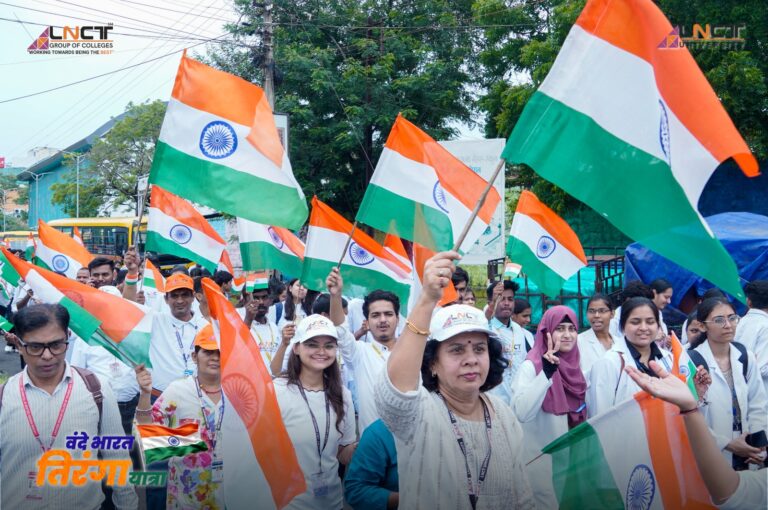 एलएनसीटी ग्रुप की भव्य ‘वंदे भारत तिरंगा यात्रा’ में 7,000+ छात्र-छात्राओं, शिक्षकों एवं कर्मचारियों ने उत्साह के साथ सहभागिता की 44