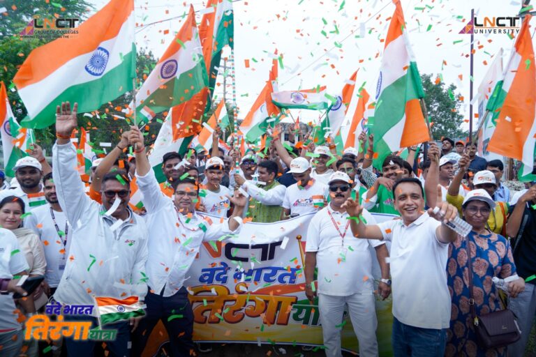 एलएनसीटी ग्रुप की भव्य ‘वंदे भारत तिरंगा यात्रा’ में 7,000+ छात्र-छात्राओं, शिक्षकों एवं कर्मचारियों ने उत्साह के साथ सहभागिता की 53
