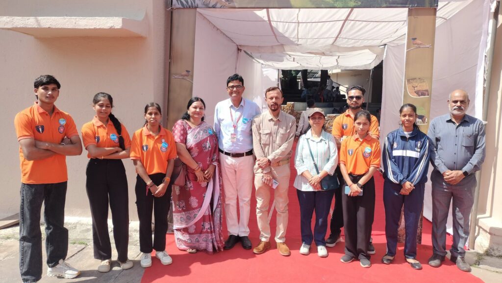 Quest Nature Club Students Participate in “Stand for Wildlife” at Van Vihar 2